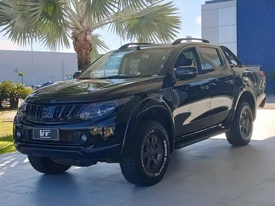 MITSUBISHI L200 TRITON 2.4 16V TURBO DIESEL SPORT HPE CD 4P 4X4 AUTOMÁTICO